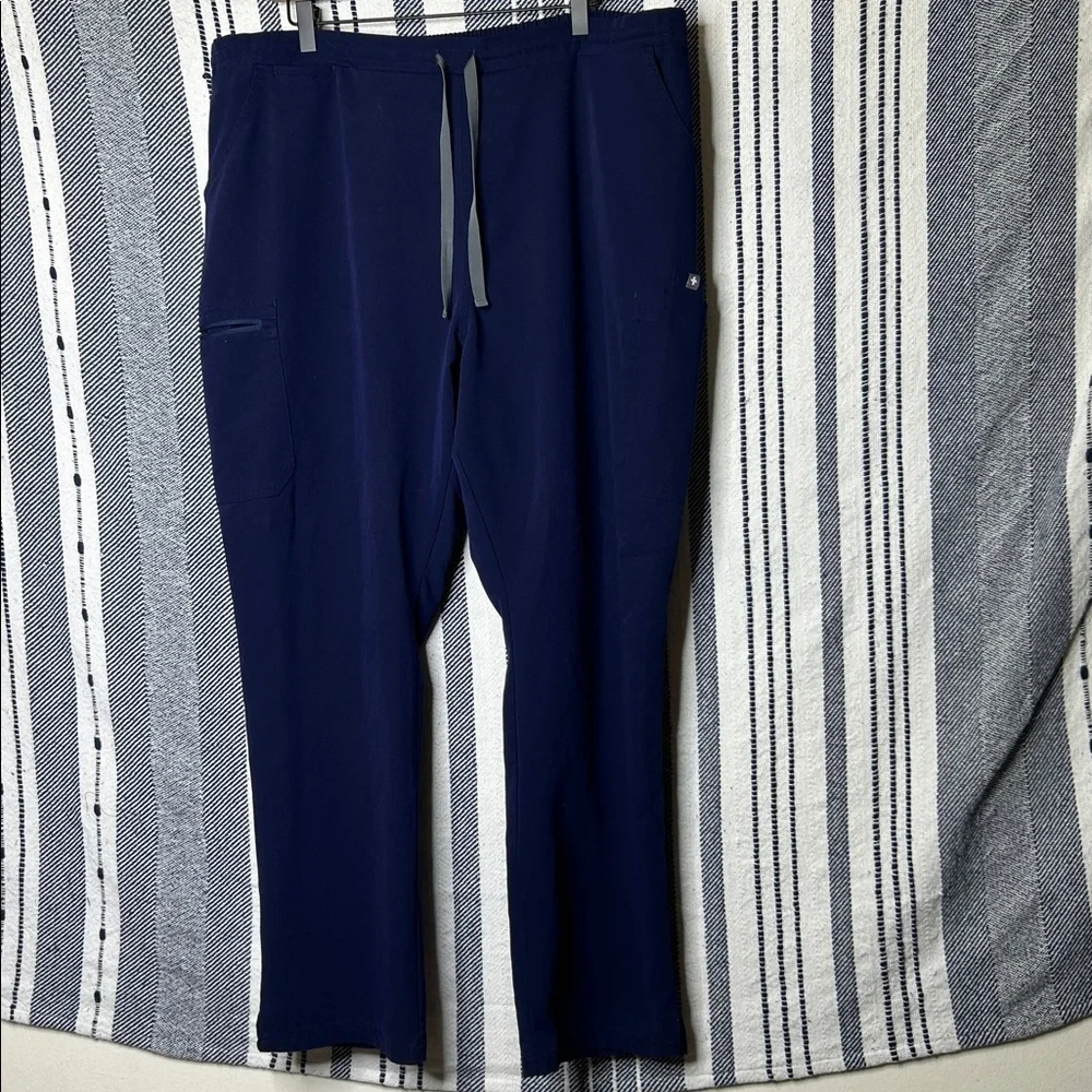 Figs Technical Collection Scrub Pants - Picture 1 of 3